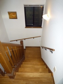 二階に水周りを新設、階段も架け替え二世帯住宅に 二階に水周りを新設、階段も架け替え二世帯住宅に